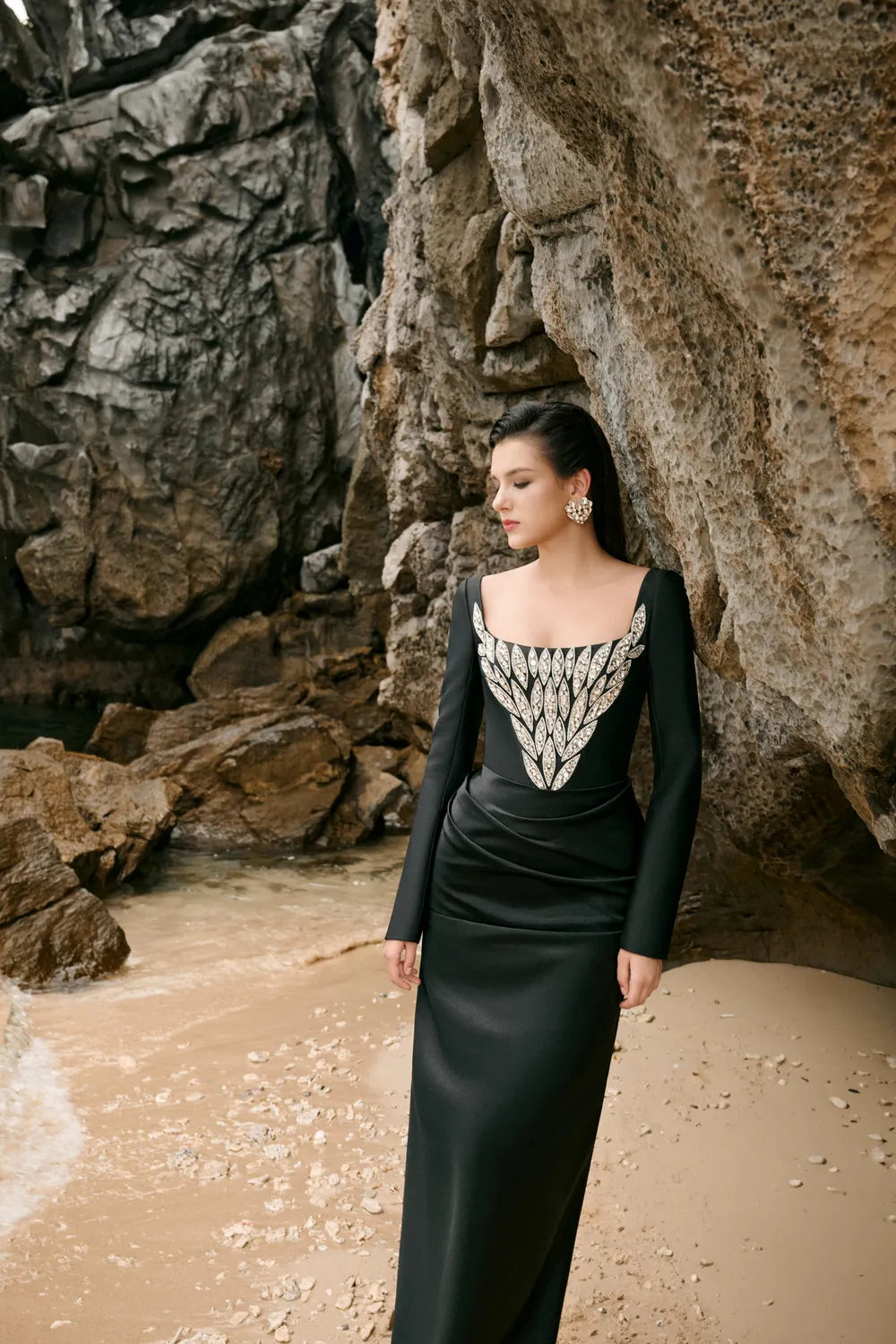 U-Neckline Curved Gathered Straight Dress